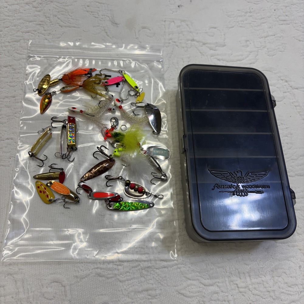 Vintage Fenwick Woodstream Mini Fly Fishing Pocket Tackle Box 1978-1987